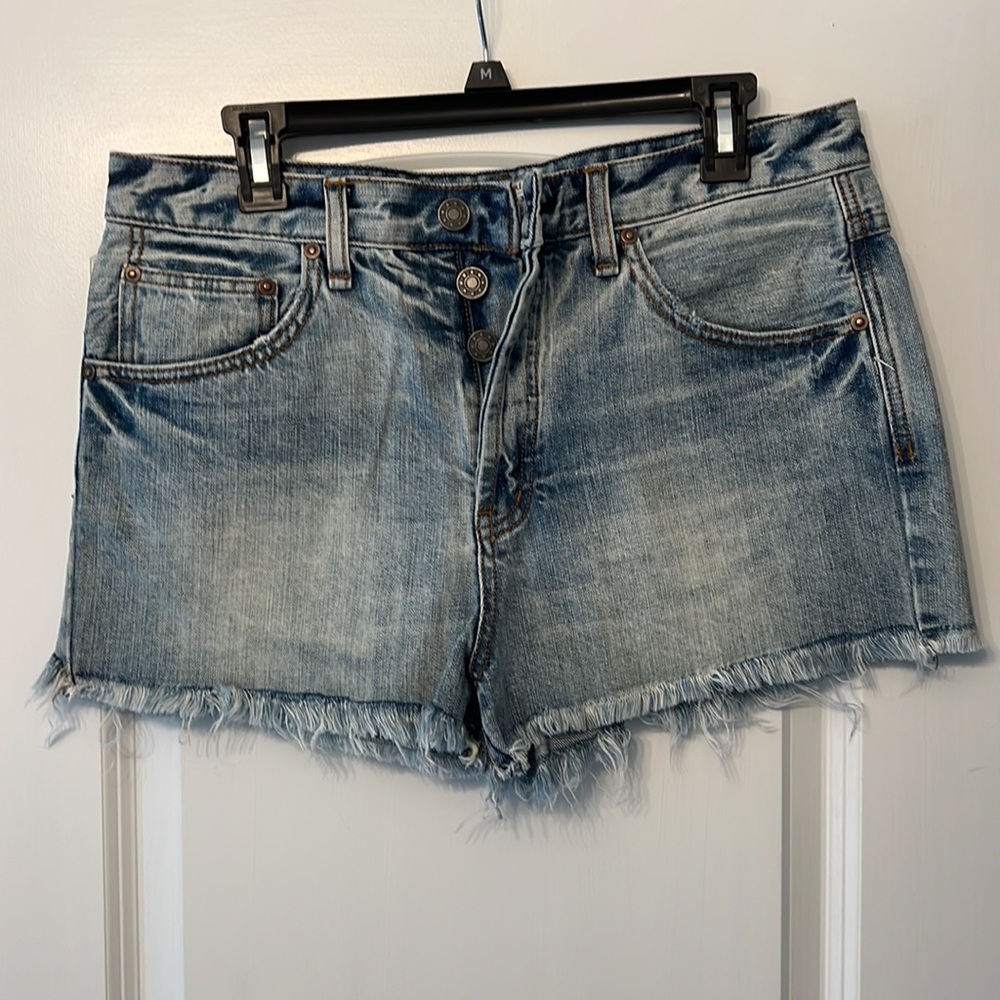 Free People Cutoff Denim Shorts size 30